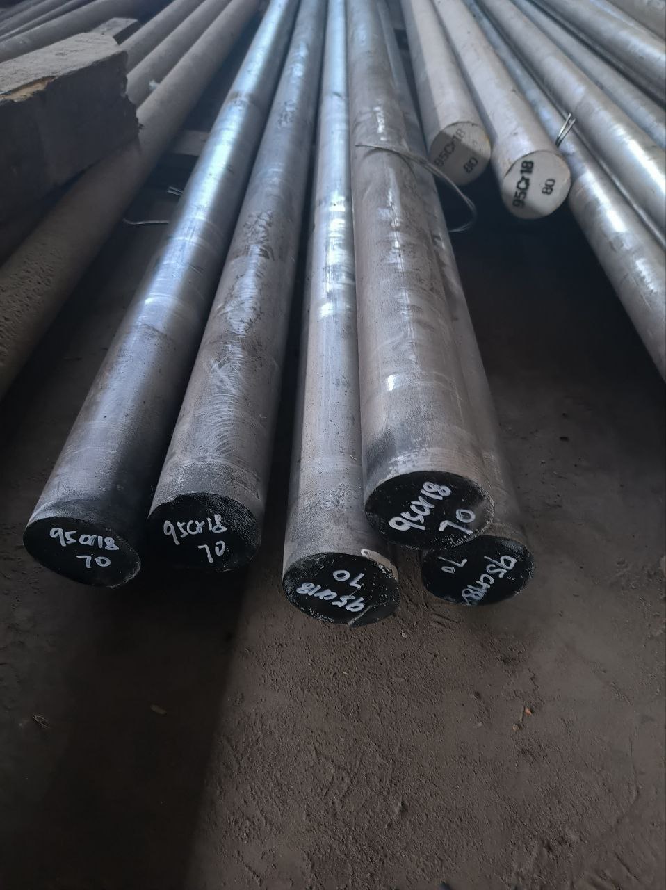 Круг сталь 95Х18 ф 70 мм